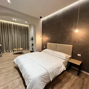 d-rooms.hotels-in-tirana.com/